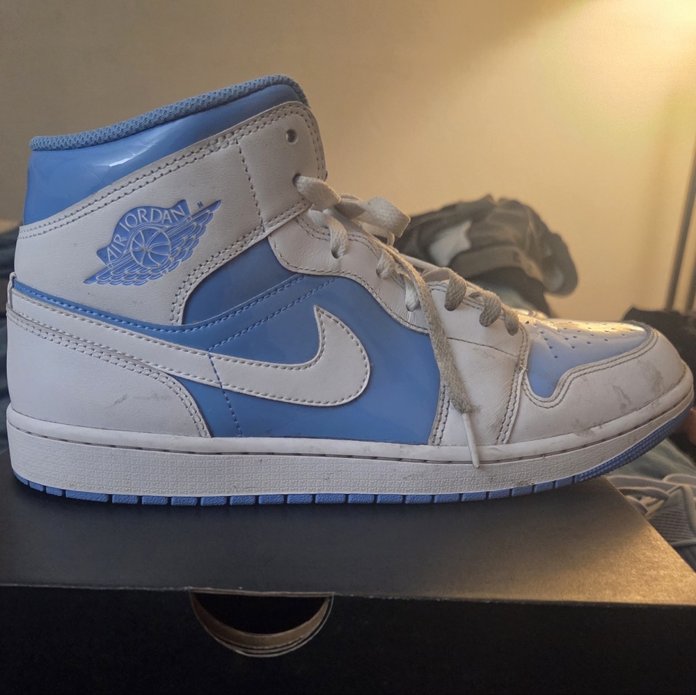 Nike Air Jordan 1 Sneakers in Legend Blue and White (10.5 Men)